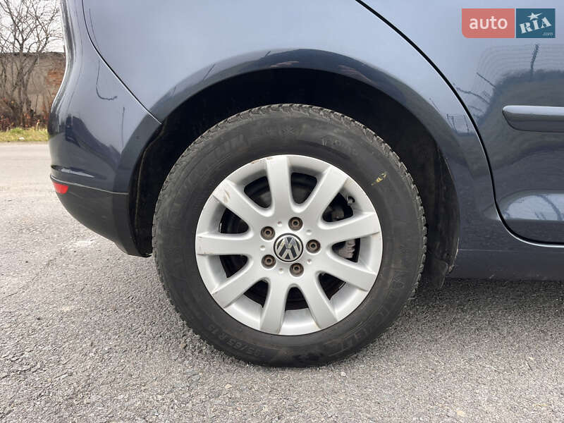 Хэтчбек Volkswagen Golf Plus 2007 в Звягеле фото 12 Хэтчбек Volkswagen Golf Plus 2007 в Звягеле