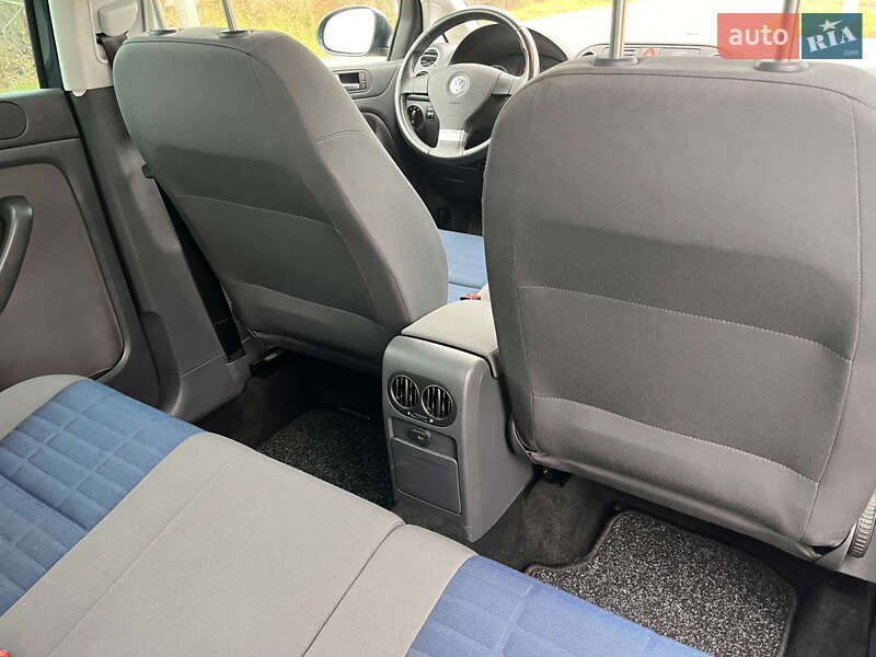 Хэтчбек Volkswagen Golf Plus 2007 в Звягеле фото 37 Хэтчбек Volkswagen Golf Plus 2007 в Звягеле
