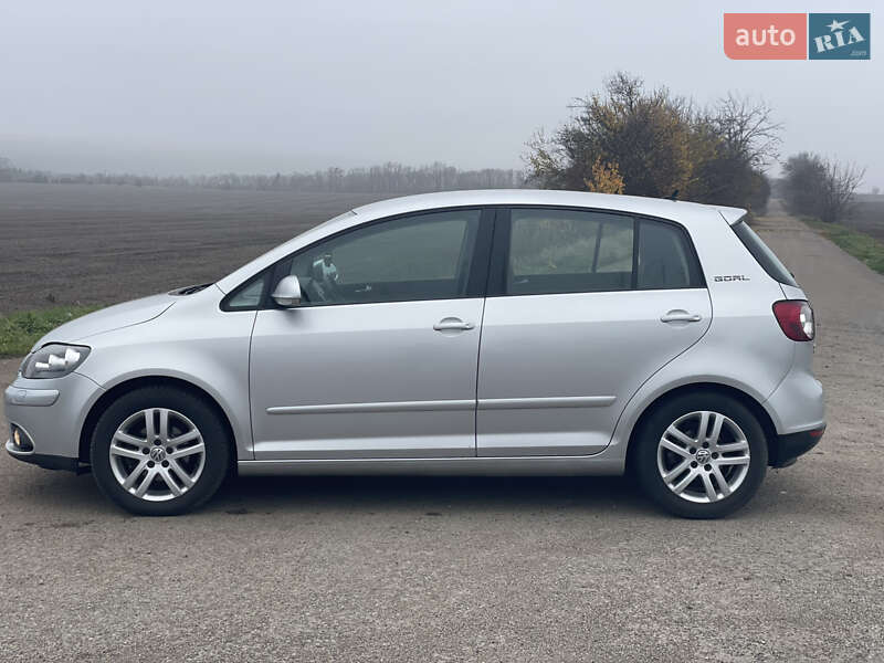 Хетчбек Volkswagen Golf Plus 2007 в Корсунь-Шевченківському фото 5 Хетчбек Volkswagen Golf Plus 2007 в Корсунь-Шевченківському