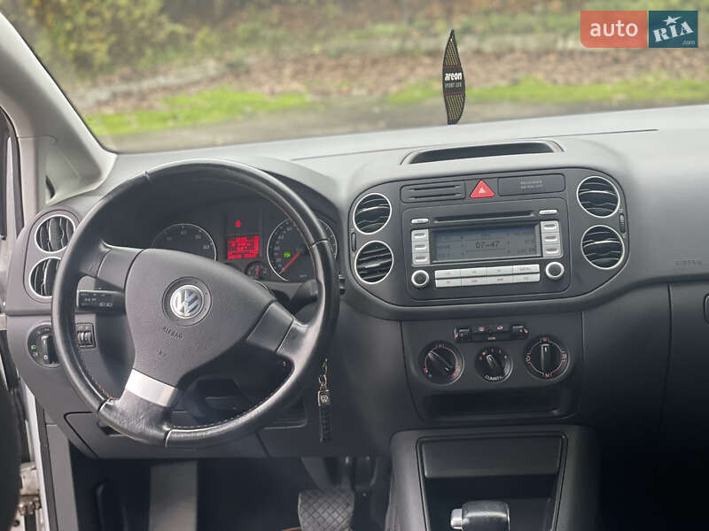 Хетчбек Volkswagen Golf Plus 2007 в Корсунь-Шевченківському фото 11 Хетчбек Volkswagen Golf Plus 2007 в Корсунь-Шевченківському