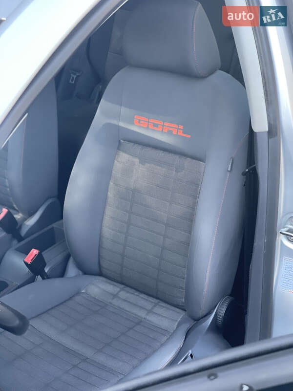 Хетчбек Volkswagen Golf Plus 2007 в Корсунь-Шевченківському фото 14 Хетчбек Volkswagen Golf Plus 2007 в Корсунь-Шевченківському