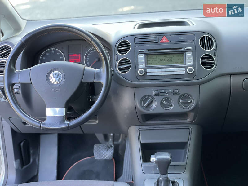 Хетчбек Volkswagen Golf Plus 2007 в Корсунь-Шевченківському фото 16 Хетчбек Volkswagen Golf Plus 2007 в Корсунь-Шевченківському