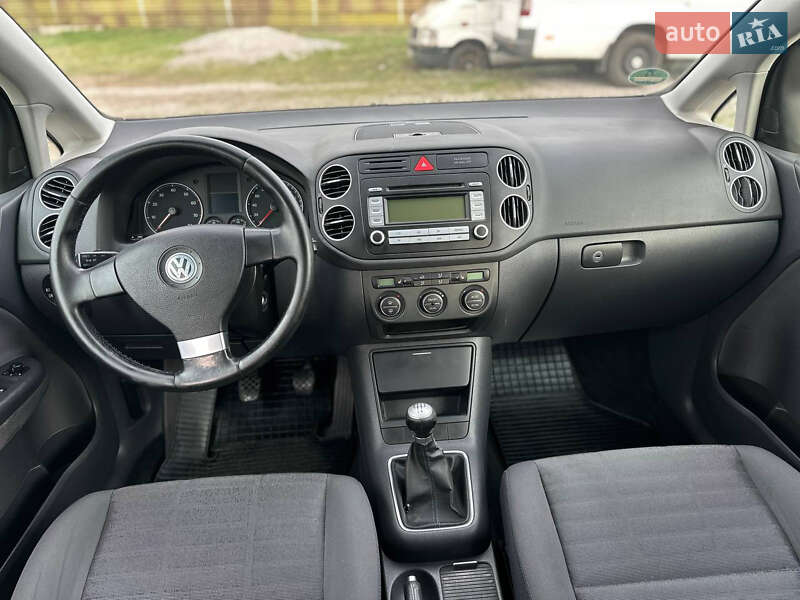 Хетчбек Volkswagen Golf Plus 2007 в Чернівцях фото 7 Хетчбек Volkswagen Golf Plus 2007 в Чернівцях