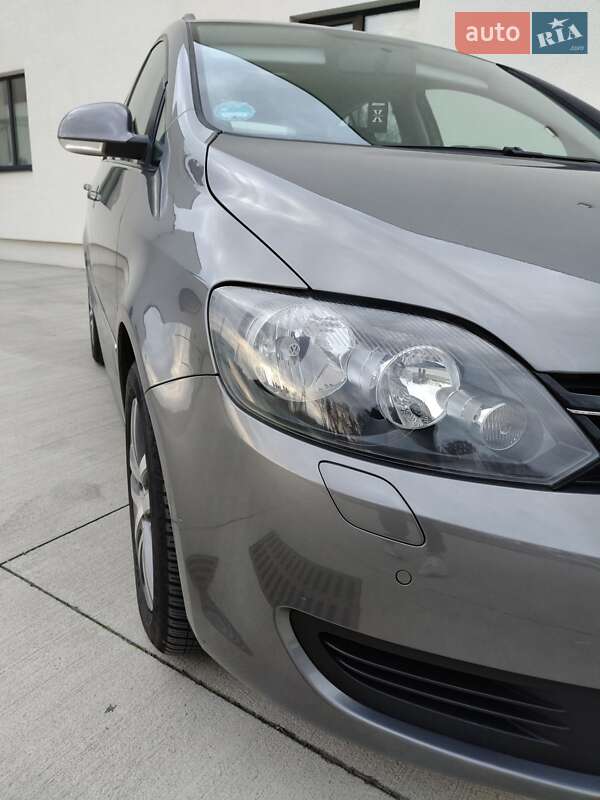 Хэтчбек Volkswagen Golf Plus 2009 в Луцке фото 3 Хэтчбек Volkswagen Golf Plus 2009 в Луцке
