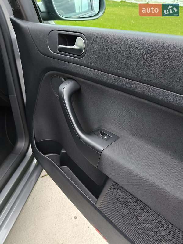 Хэтчбек Volkswagen Golf Plus 2009 в Луцке фото 38 Хэтчбек Volkswagen Golf Plus 2009 в Луцке