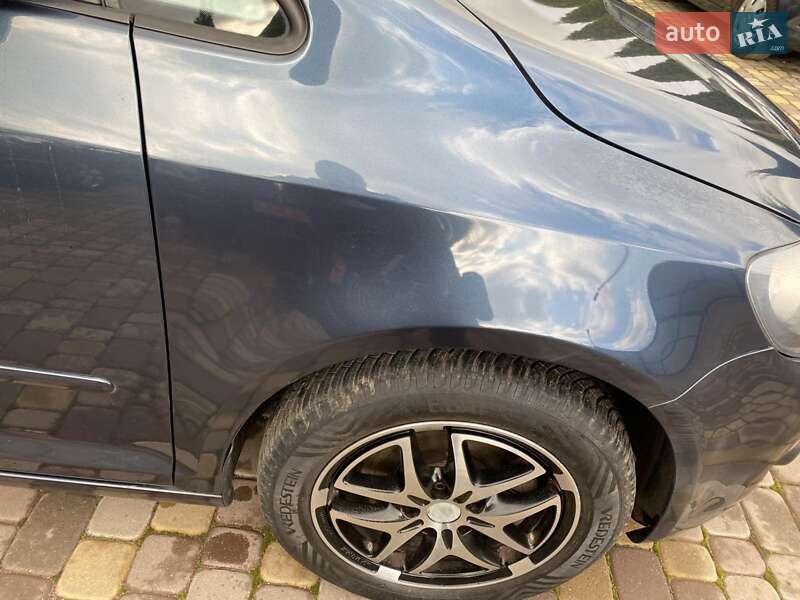 Хетчбек Volkswagen Golf Plus 2009 в Нововолинську