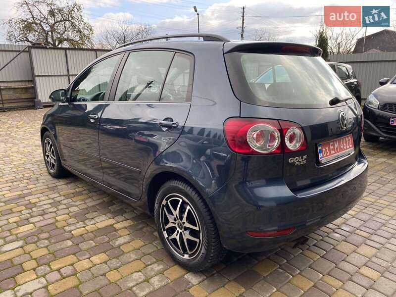 Хетчбек Volkswagen Golf Plus 2009 в Нововолинську