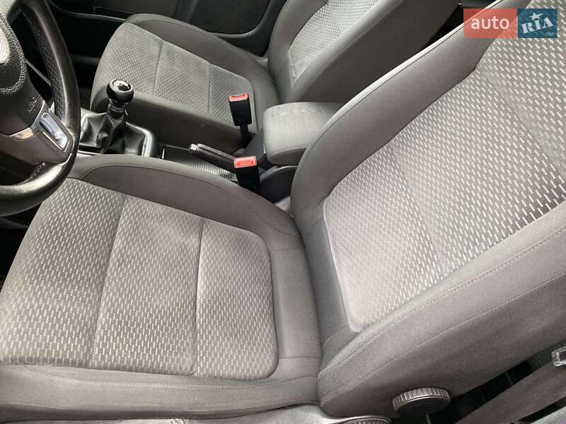 Хетчбек Volkswagen Golf Plus 2009 в Нововолинську