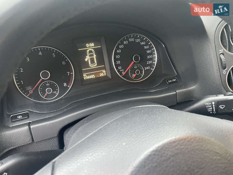 Хэтчбек Volkswagen Golf Plus 2010 в Виноградове