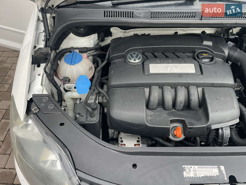 Хэтчбек Volkswagen Golf Plus 2010 в Виноградове