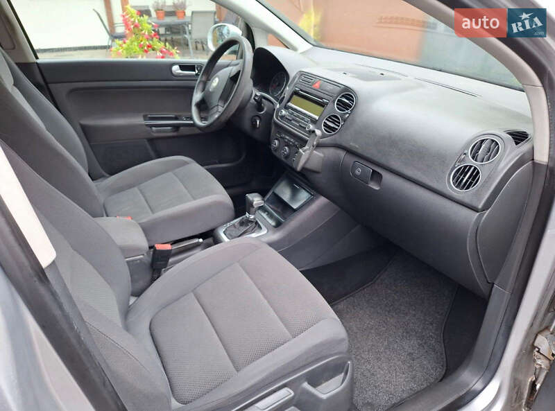 Хэтчбек Volkswagen Golf Plus 2008 в Луцке