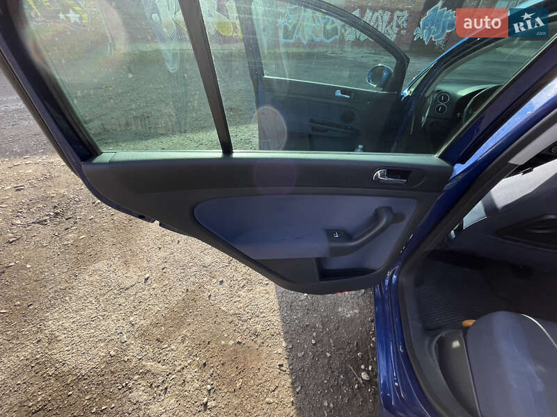 Хэтчбек Volkswagen Golf Plus 2005 в Коломые фото 19 Хэтчбек Volkswagen Golf Plus 2005 в Коломые