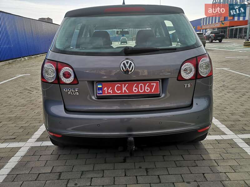 Хэтчбек Volkswagen Golf Plus 2008 в Калуше