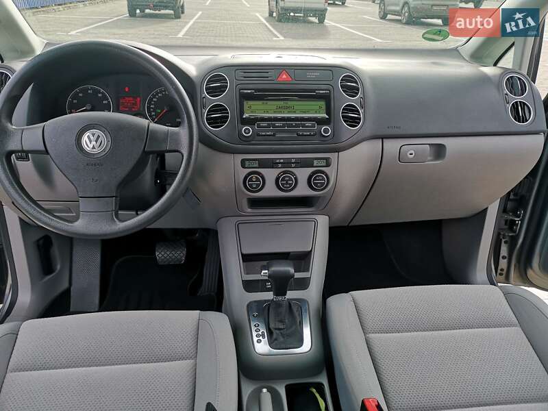 Хэтчбек Volkswagen Golf Plus 2008 в Калуше