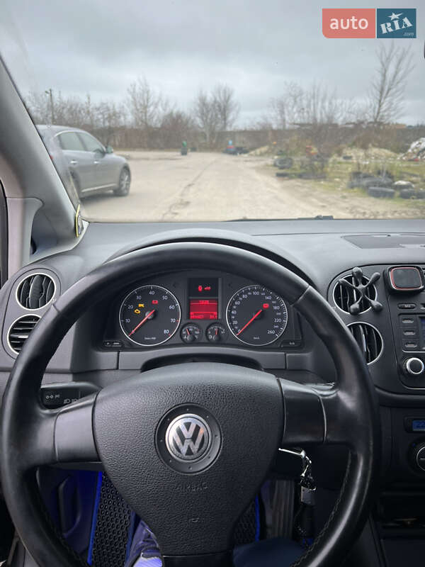 Хетчбек Volkswagen Golf Plus 2005 в Рівному