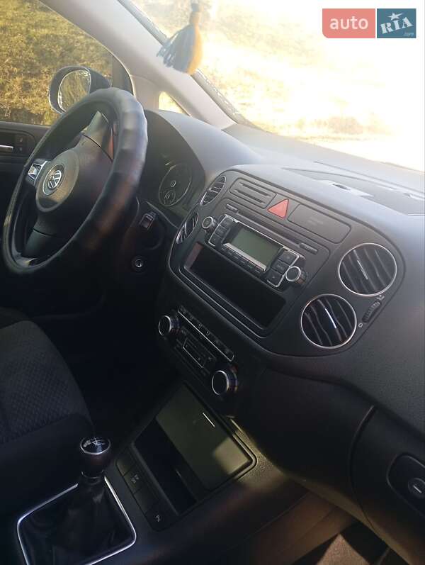 Хетчбек Volkswagen Golf Plus 2010 в Хмельницькому фото 10 Хетчбек Volkswagen Golf Plus 2010 в Хмельницькому