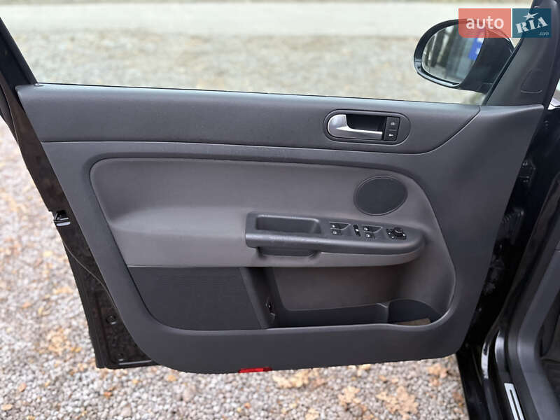 Хэтчбек Volkswagen Golf Plus 2006 в Виннице