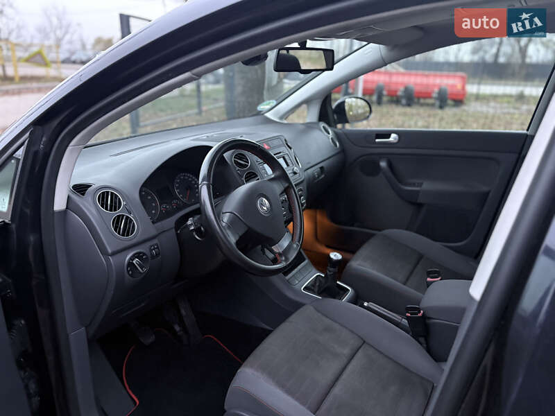 Хэтчбек Volkswagen Golf Plus 2006 в Виннице