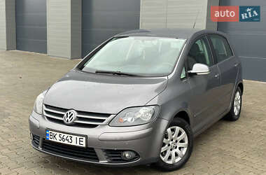 Хэтчбек Volkswagen Golf Plus 2006 в Сарнах