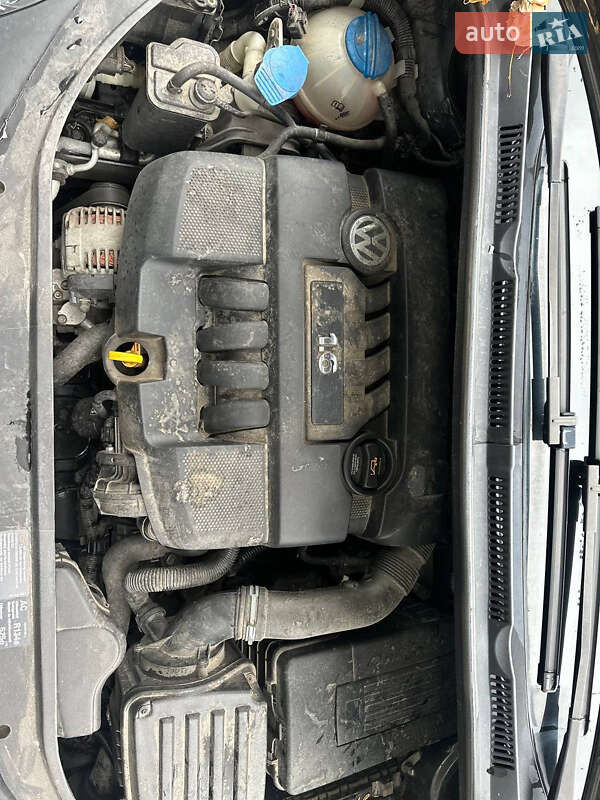 Хэтчбек Volkswagen Golf Plus 2006 в Сарнах