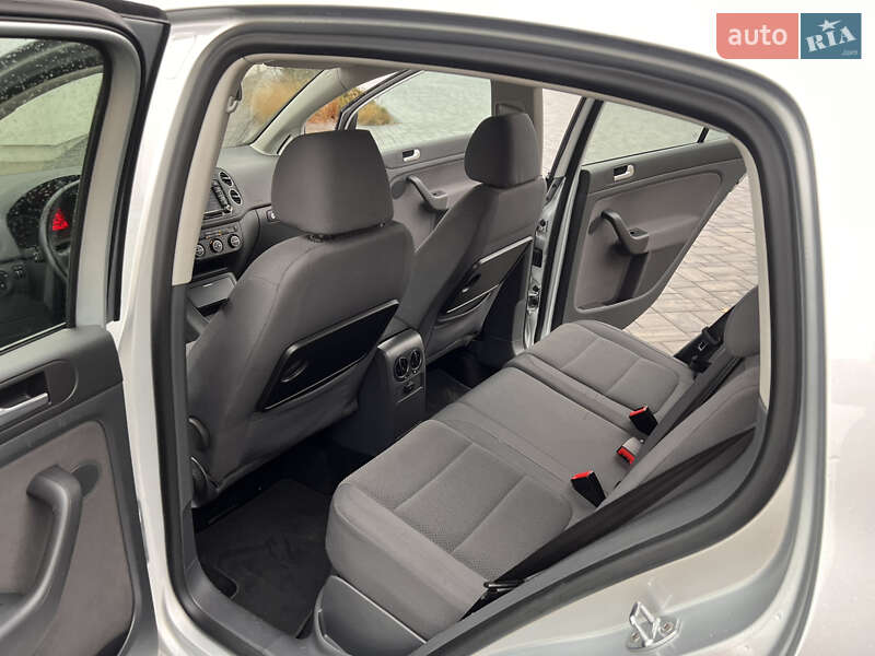 Хетчбек Volkswagen Golf Plus 2009 в Луцьку фото 12 Хетчбек Volkswagen Golf Plus 2009 в Луцьку