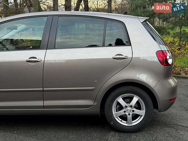 Хэтчбек Volkswagen Golf Plus 2011 в Киеве фото 10 Хэтчбек Volkswagen Golf Plus 2011 в Киеве