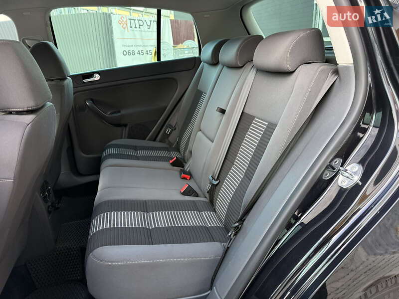 Хэтчбек Volkswagen Golf Plus 2008 в Коломые фото 33 Хэтчбек Volkswagen Golf Plus 2008 в Коломые