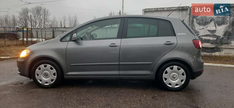 Хэтчбек Volkswagen Golf Plus 2006 в Киеве