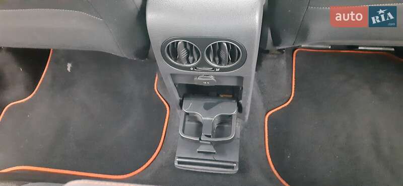 Хэтчбек Volkswagen Golf Plus 2006 в Киеве