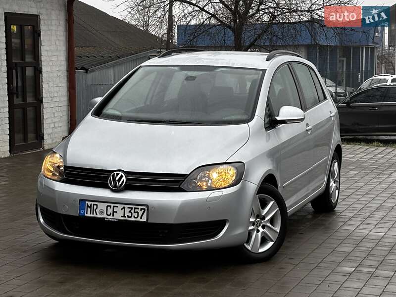 Хэтчбек Volkswagen Golf Plus 2010 в Красилове