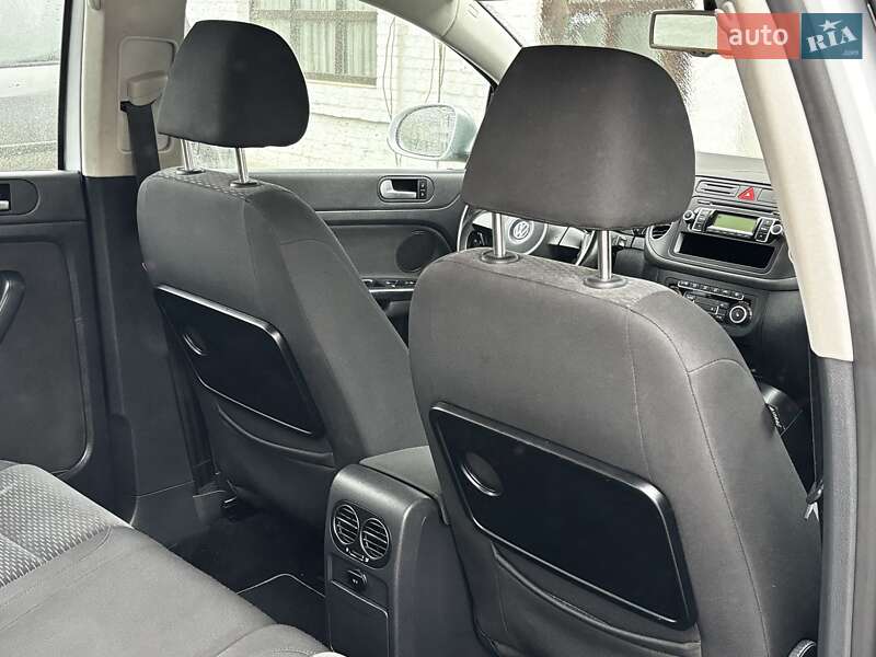 Хэтчбек Volkswagen Golf Plus 2010 в Красилове