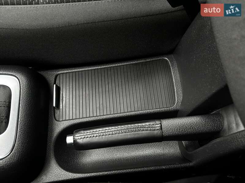 Хэтчбек Volkswagen Golf Plus 2010 в Красилове