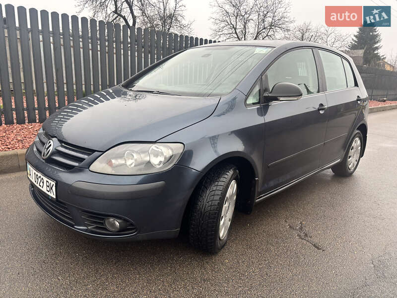 Хэтчбек Volkswagen Golf Plus 2008 в Вышгороде