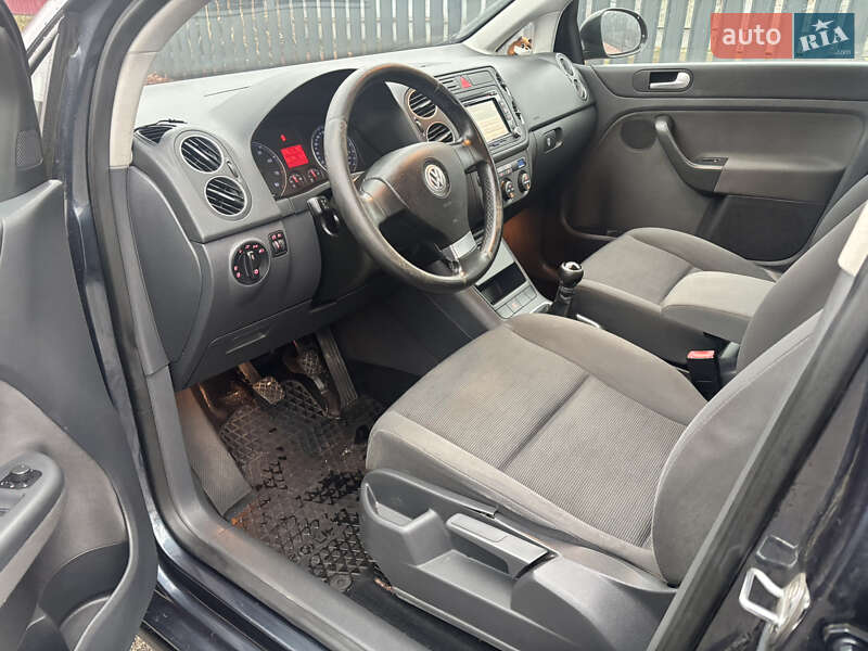 Хэтчбек Volkswagen Golf Plus 2008 в Вышгороде