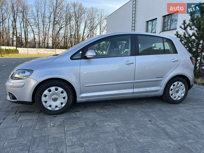 Хэтчбек Volkswagen Golf Plus 2008 в Луцке