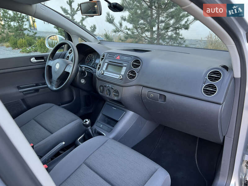 Хэтчбек Volkswagen Golf Plus 2008 в Луцке