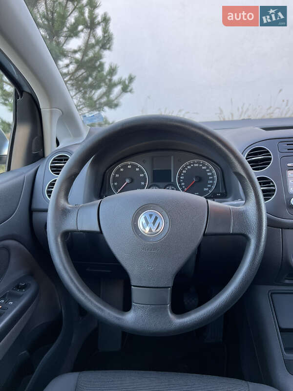 Хэтчбек Volkswagen Golf Plus 2008 в Луцке