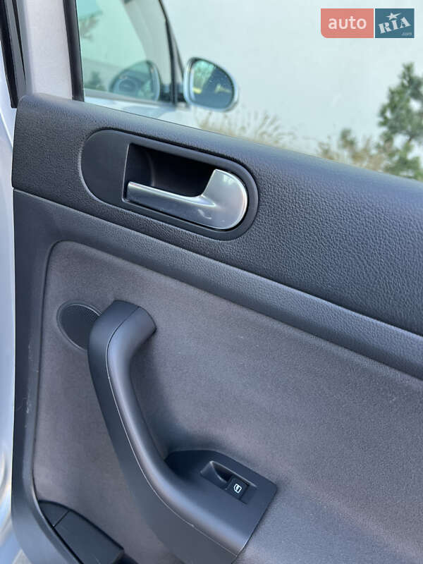 Хэтчбек Volkswagen Golf Plus 2008 в Луцке