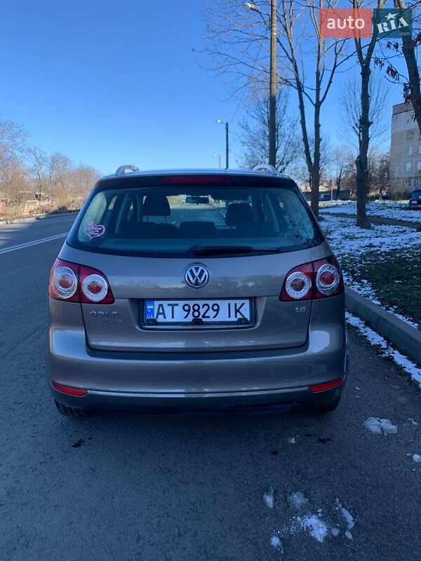 Хэтчбек Volkswagen Golf Plus 2009 в Калуше