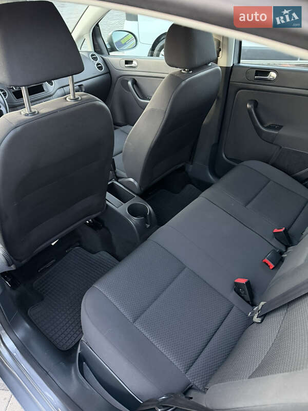 Хэтчбек Volkswagen Golf Plus 2010 в Лубнах