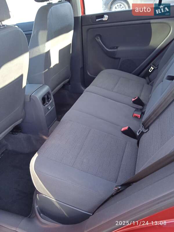 Хэтчбек Volkswagen Golf Plus 2005 в Городке