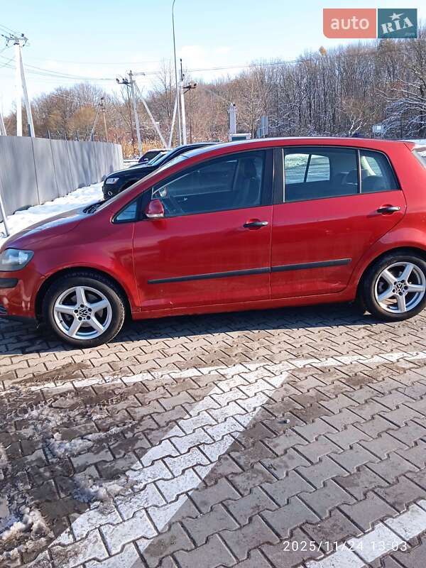 Хэтчбек Volkswagen Golf Plus 2005 в Городке
