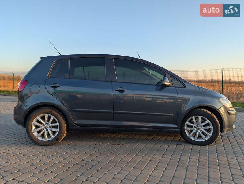 Хетчбек Volkswagen Golf Plus 2006 в Новомосковську