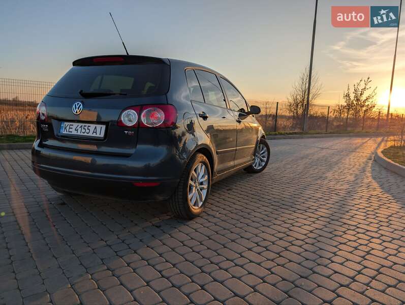 Хетчбек Volkswagen Golf Plus 2006 в Новомосковську