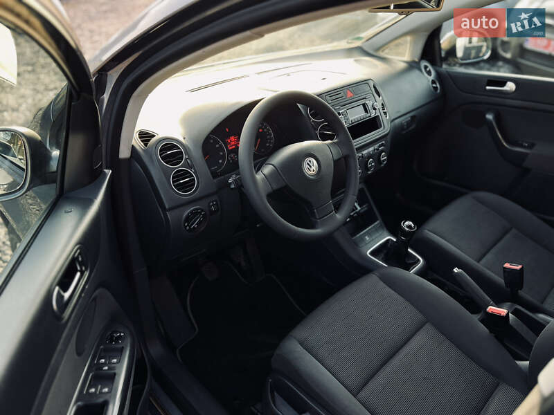 Хэтчбек Volkswagen Golf Plus 2009 в Полтаве