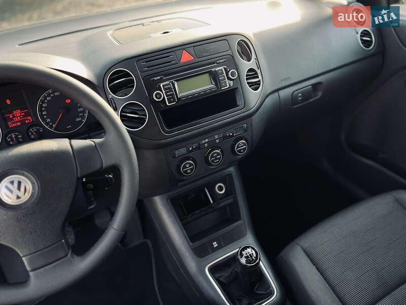 Хэтчбек Volkswagen Golf Plus 2009 в Полтаве