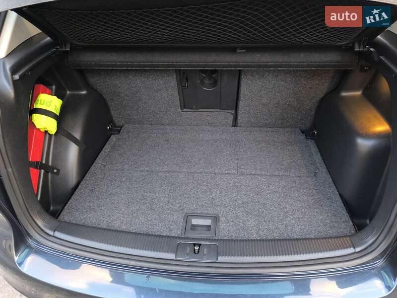 Хэтчбек Volkswagen Golf Plus 2011 в Ахтырке