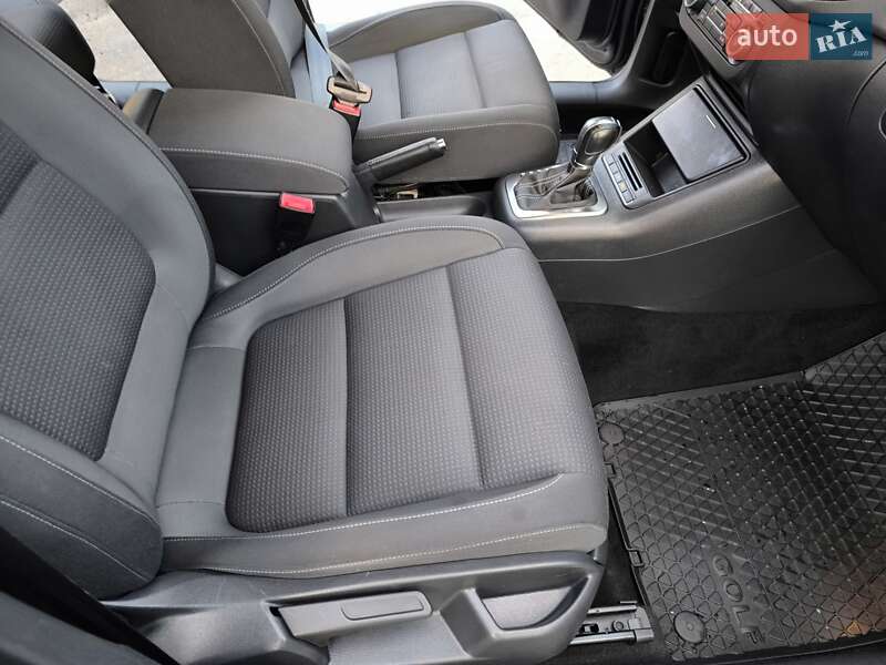 Хэтчбек Volkswagen Golf Plus 2011 в Ахтырке