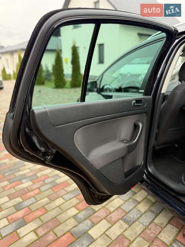 Хэтчбек Volkswagen Golf Plus 2011 в Луцке