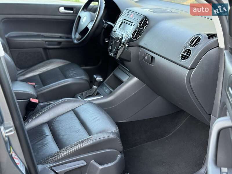 Хэтчбек Volkswagen Golf Plus 2008 в Новой Ушице